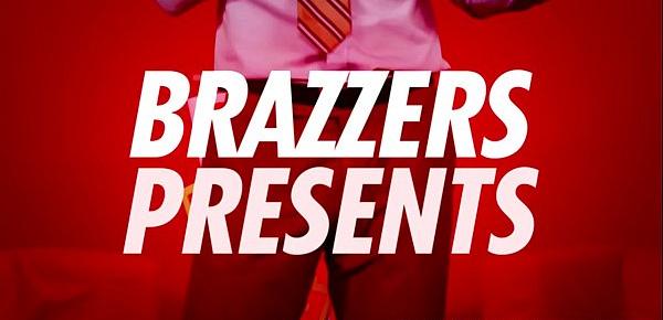  Brazzers - Pornstars Like it Big - Game Night Shenanigans scene starring Nicole Aniston Peta Jensen